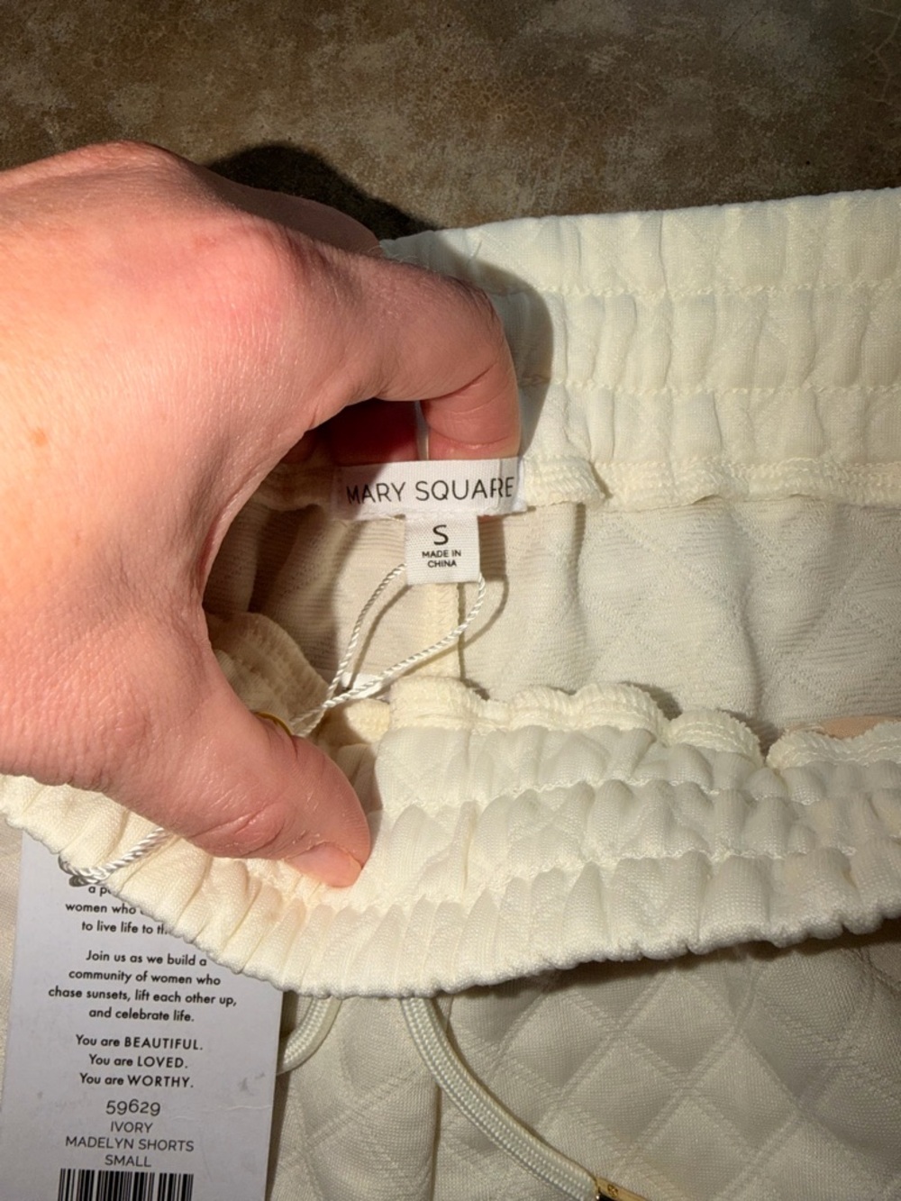 NWT Quilted Lounge Shorts Womens Cream Drawstring Textured Cozy Athleisure Small - Picture 4 of 10